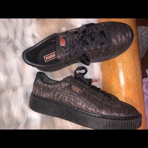 womens PUMA shoes
